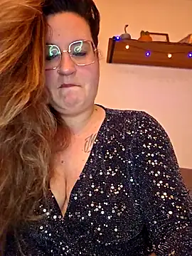 justtess online show from December 13, 2025, 8:15 pm