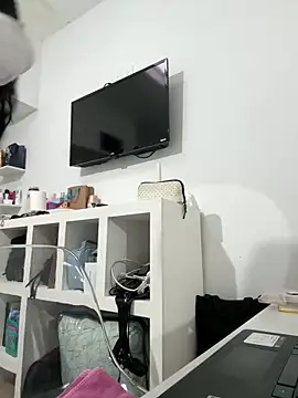 Snapshot of Valeedoll chatting on February 2, 2026, 12:09 am Valeedoll online show from February 2, 2026, 12:09 am