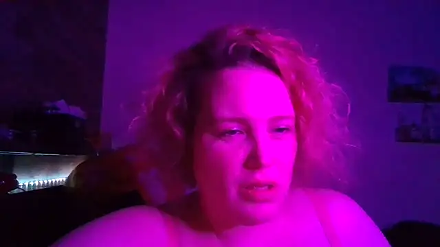 Snapshot of Jezebel888 chatting on March 23, 2025, 4:27 am Jezebel888 online show from March 23, 2025, 4:27 am