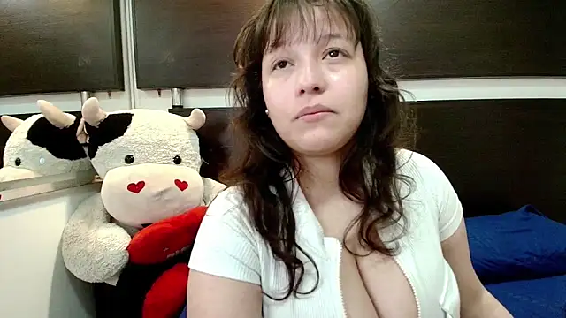 Marii 18 online show from November 9, 2025, 4:05 am