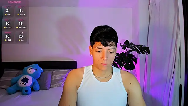 Snapshot of _JacobMiller__ chatting on September 21, 2025, 11:21 pm JacobMiller online show from September 21, 2025, 11:21 pm