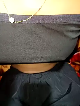 Snapshot of Pooja95t chatting on February 9, 2025, 3:11 am Pooja95t online show from February 9, 2025, 3:11 am