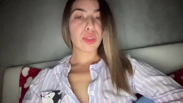 sarrah rossy online show from November 14, 2025, 10:57 pm