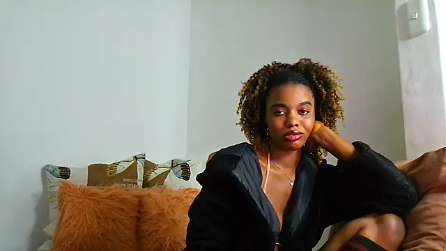 Snapshot of victora3 chatting on October 5, 2025, 4:03 am victora3 online show from October 5, 2025, 4:03 am