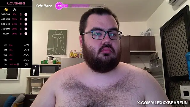 Snapshot of alexxxbear chatting on October 11, 2025, 10:11 pm alexxxbear online show from October 11, 2025, 10:11 pm