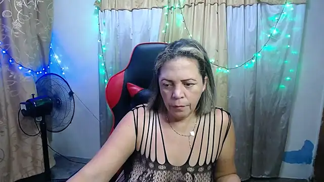 alina maturehot online show from September 21, 2025, 7:13 am