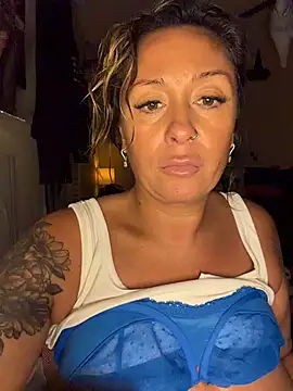 bossyroxy84 online show from October 29, 2025, 11:47 pm