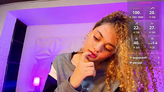 Snapshot of hope_marshall chatting on February 24, 2025, 5:09 pm hope marshall online show from February 24, 2025, 5:09 pm