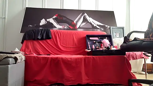 Snapshot of Chanel_Noire chatting on November 3, 2025, 2:31 pm Chanel Noire online show from November 3, 2025, 2:31 pm