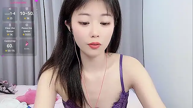 yunyun121 online show from March 3, 2025, 2:06 pm