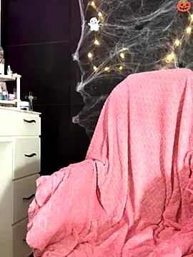 Snapshot of Anitta_bell chatting on October 8, 2025, 1:07 am Anitta bell online show from October 8, 2025, 1:07 am