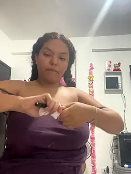 Snapshot of Anitta_bell chatting on September 22, 2025, 8:15 pm Anitta bell online show from September 22, 2025, 8:15 pm