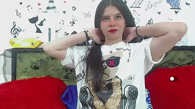 maddiivanova online show from March 19, 2025, 6:24 am