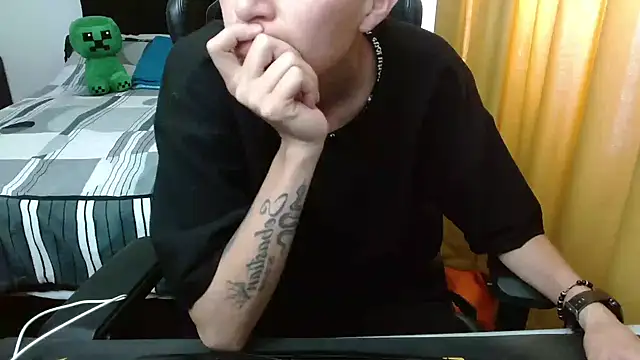 Snapshot of duo_peludoo chatting on April 22, 2026, 3:52 pm duo peludoo online show from April 22, 2026, 3:52 pm