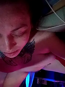 Snapshot of favoritestepsis chatting on September 28, 2025, 10:28 pm favoritestepsis online show from September 28, 2025, 10:28 pm