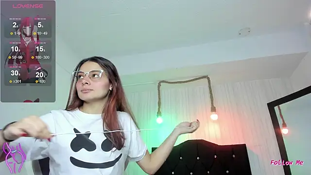 nicky angel1 online show from April 17, 2026, 7:06 pm