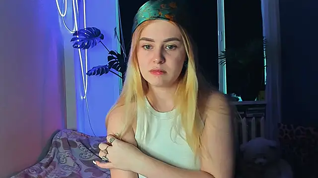 Alexa Pirs online show from March 20, 2025, 9:04 am