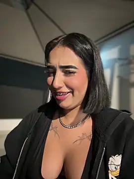 Snapshot of Scarlett-LS chatting on September 18, 2025, 1:30 am Scarlett-LS online show from September 18, 2025, 1:30 am