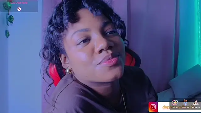 Daphnewalker   online show from February 28, 2026, 1:05 am