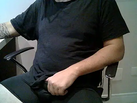 henri69 online show from June 5, 2026, 3:55 am