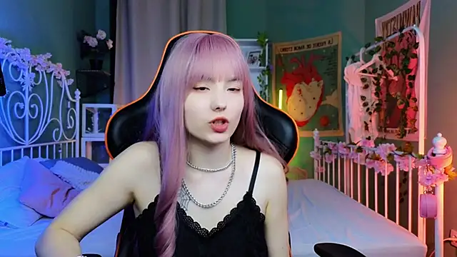 Akemi Sora  online show from March 4, 2025, 6:18 pm