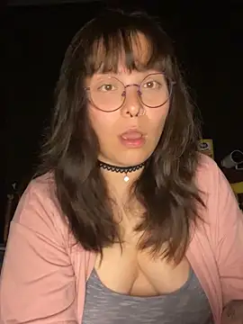 Solo yoss online show from October 7, 2025, 6:14 am