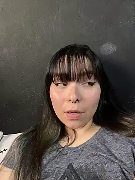 Solo yoss online show from February 10, 2025, 6:35 pm