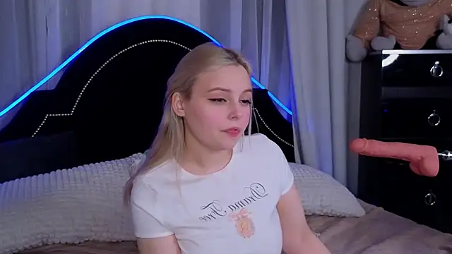 Snapshot of CLAIRE_VOGT chatting on March 13, 2025, 12:56 pm CLAIRE VOGT online show from March 13, 2025, 12:56 pm