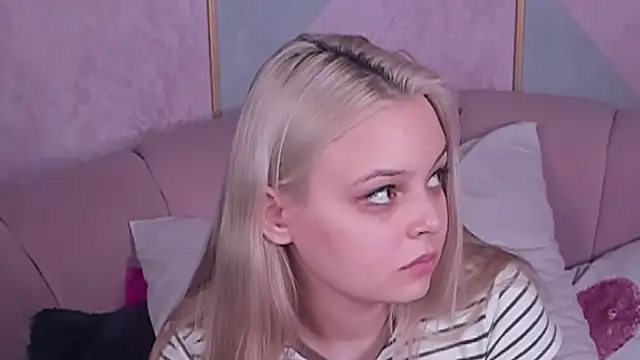 Snapshot of CLAIRE_VOGT chatting on February 17, 2025, 6:50 pm CLAIRE VOGT online show from February 17, 2025, 6:50 pm