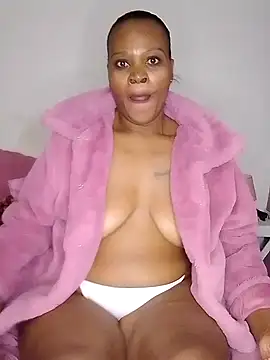 Snapshot of BigbootyliciousXXX chatting on March 19, 2025, 9:16 pm BigbootyliciousXXX online show from March 19, 2025, 9:16 pm