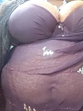 Snapshot of SX-JUHI chatting on October 3, 2025, 2:40 pm SX-JUHI online show from October 3, 2025, 2:40 pm