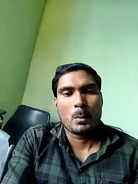 Snapshot of ccuteboyyyy chatting on October 16, 2025, 6:32 am ccuteboyyyy online show from October 16, 2025, 6:32 am