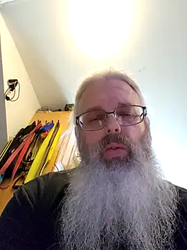 HardSteele97 online show from October 8, 2025, 9:04 pm