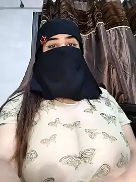 Snapshot of Maraamm chatting on October 29, 2025, 10:52 pm Maraamm online show from October 29, 2025, 10:52 pm