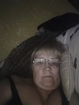 Violet5364 online show from May 5, 2026, 8:34 pm