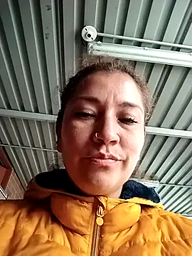 Cielo carpentier69 online show from April 15, 2026, 4:22 pm