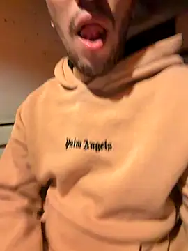 yaxxx03 online show from October 23, 2025, 5:44 pm