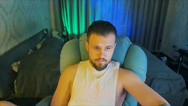 Snapshot of Vladik_b chatting on February 6, 2026, 5:09 pm Vladik b online show from February 6, 2026, 5:09 pm