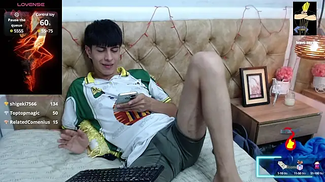 Snapshot of Estiv18_ chatting on March 19, 2025, 8:23 am Estiv18 online show from March 19, 2025, 8:23 am