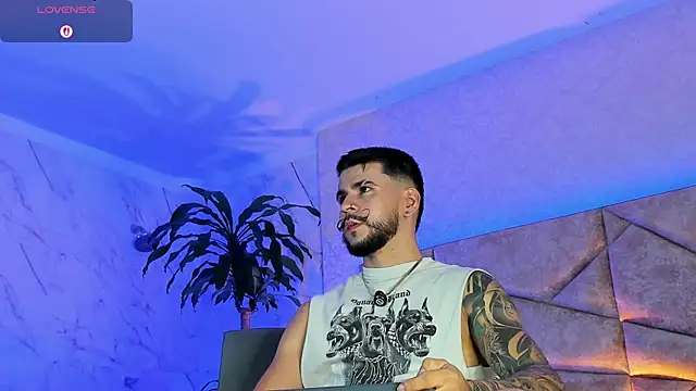 Snapshot of DickGriffith_ chatting on October 2, 2025, 12:41 pm DickGriffith online show from October 2, 2025, 12:41 pm