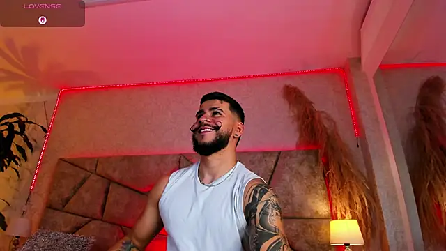 Snapshot of DickGriffith_ chatting on November 6, 2025, 7:51 pm DickGriffith online show from November 6, 2025, 7:51 pm