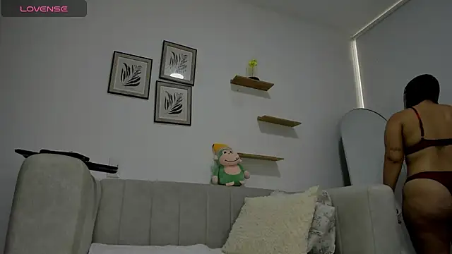 Snapshot of sarita_bigbooty_ chatting on October 5, 2025, 10:22 pm sarita bigbooty online show from October 5, 2025, 10:22 pm