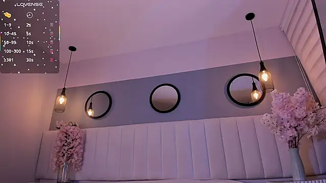 Snapshot of alice_lodge chatting on November 15, 2025, 3:21 am alice lodge online show from November 15, 2025, 3:21 am