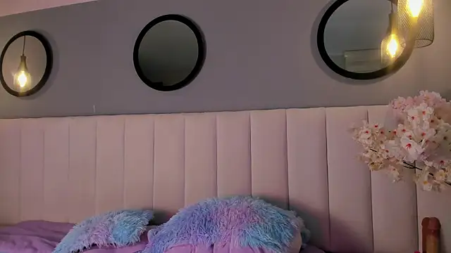 Snapshot of alice_lodge chatting on October 12, 2025, 12:17 pm alice lodge online show from October 12, 2025, 12:17 pm