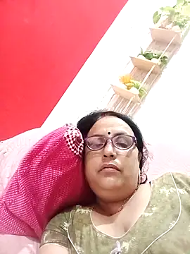 Snapshot of Kiyara8 chatting on September 19, 2025, 11:53 pm Kiyara8 online show from September 19, 2025, 11:53 pm