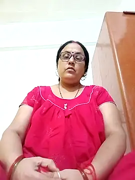 Snapshot of Kiyara8 chatting on September 16, 2025, 3:46 pm Kiyara8 online show from September 16, 2025, 3:46 pm