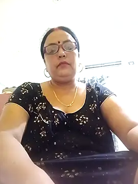 Snapshot of Kiyara8 chatting on October 1, 2025, 9:14 am Kiyara8 online show from October 1, 2025, 9:14 am