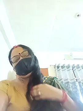 Snapshot of Kiyara8 chatting on October 30, 2025, 6:12 am Kiyara8 online show from October 30, 2025, 6:12 am