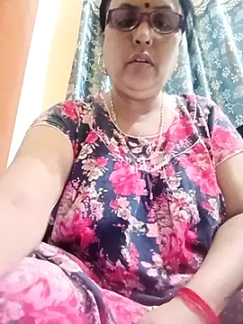 Snapshot of Kiyara8 chatting on October 31, 2025, 12:07 am Kiyara8 online show from October 31, 2025, 12:07 am