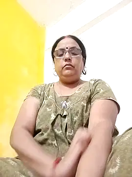 Snapshot of Kiyara8 chatting on October 24, 2025, 3:05 am Kiyara8 online show from October 24, 2025, 3:05 am